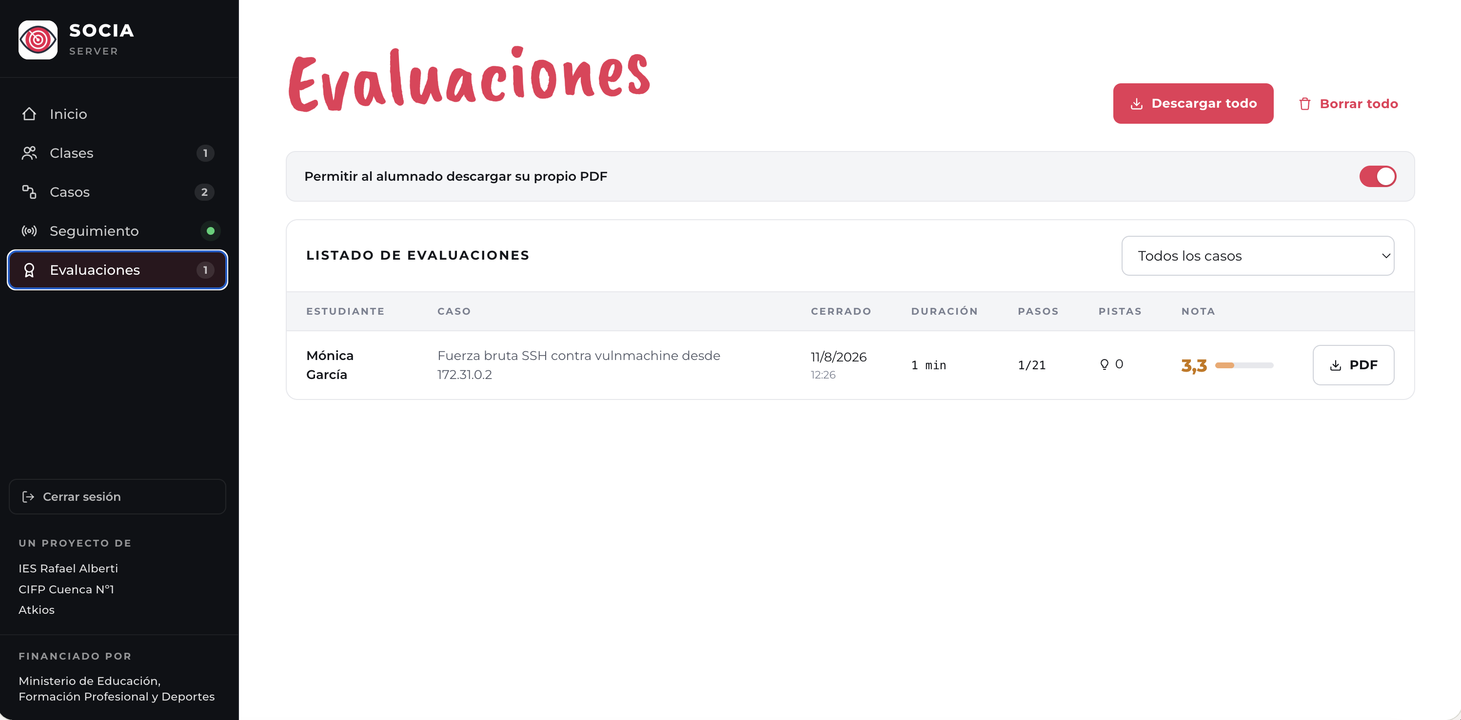 Pestaña Evaluaciones con la tabla de notas y el interruptor de descarga